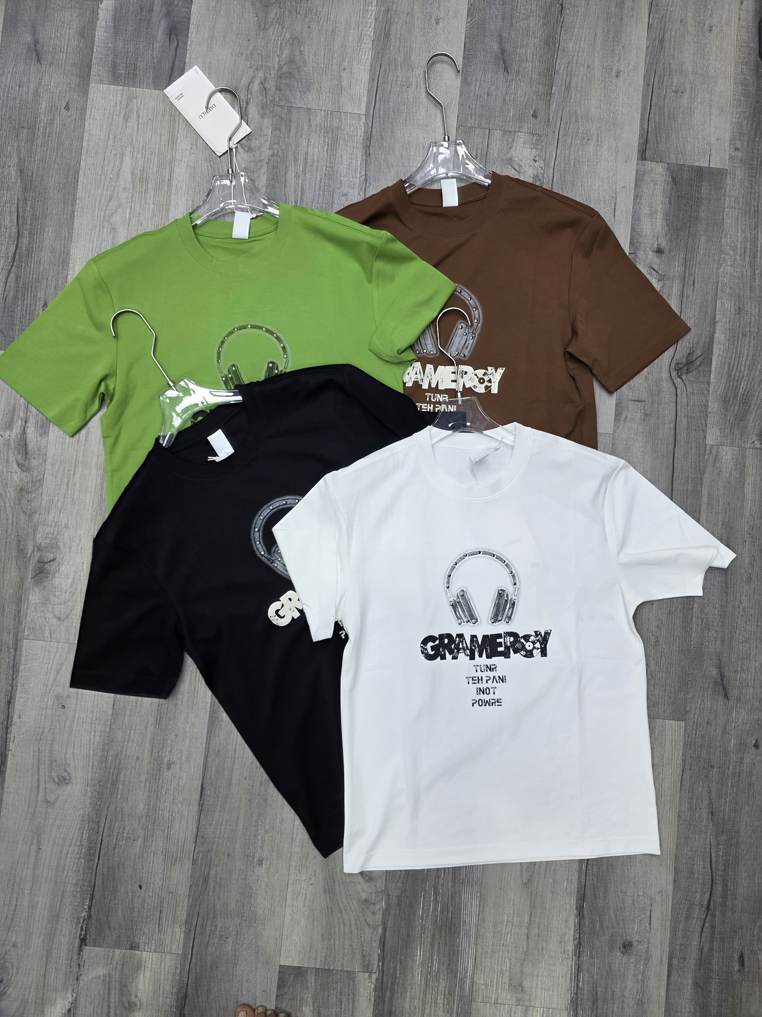 Gramercy Headphones Graphic Tee – Men's