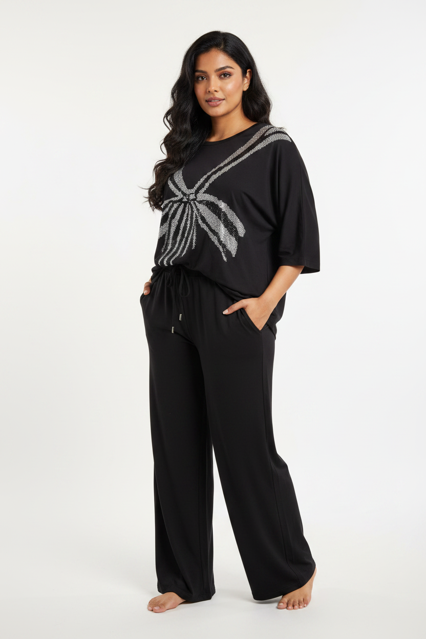 Black set - three-quarter view
