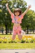 Vibrant pink - Outdoor lifestyle